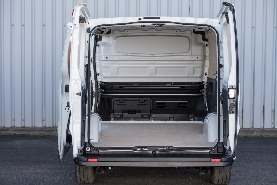 Багажник Fiat Talento Van 2016 года  (UK) (фото 17 из 24)